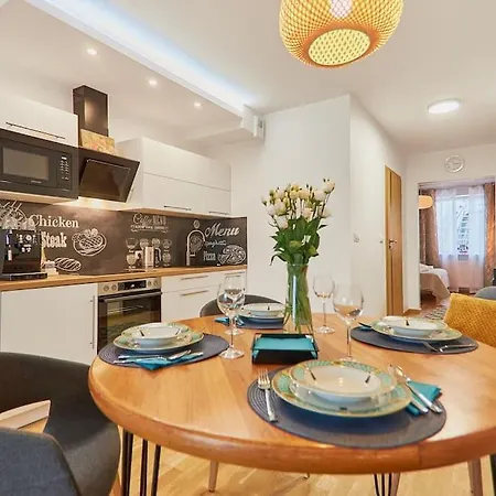 公寓 Golden Hour Apartments- Plac Slowianski 37 斯维诺乌伊希切