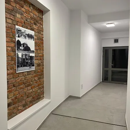 Golden Hour Apartments- Plac Slowianski 37